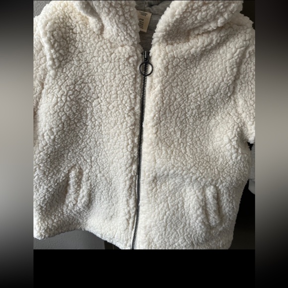 Tucker+Tate Sherpa - Picture 2 of 4